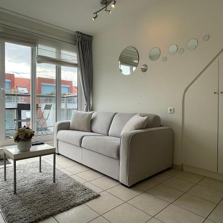 Penthousestudio Gaudi Met Zonneterras En Zicht Op Zee Lejlighed Nieuwpoort Eksteriør billede