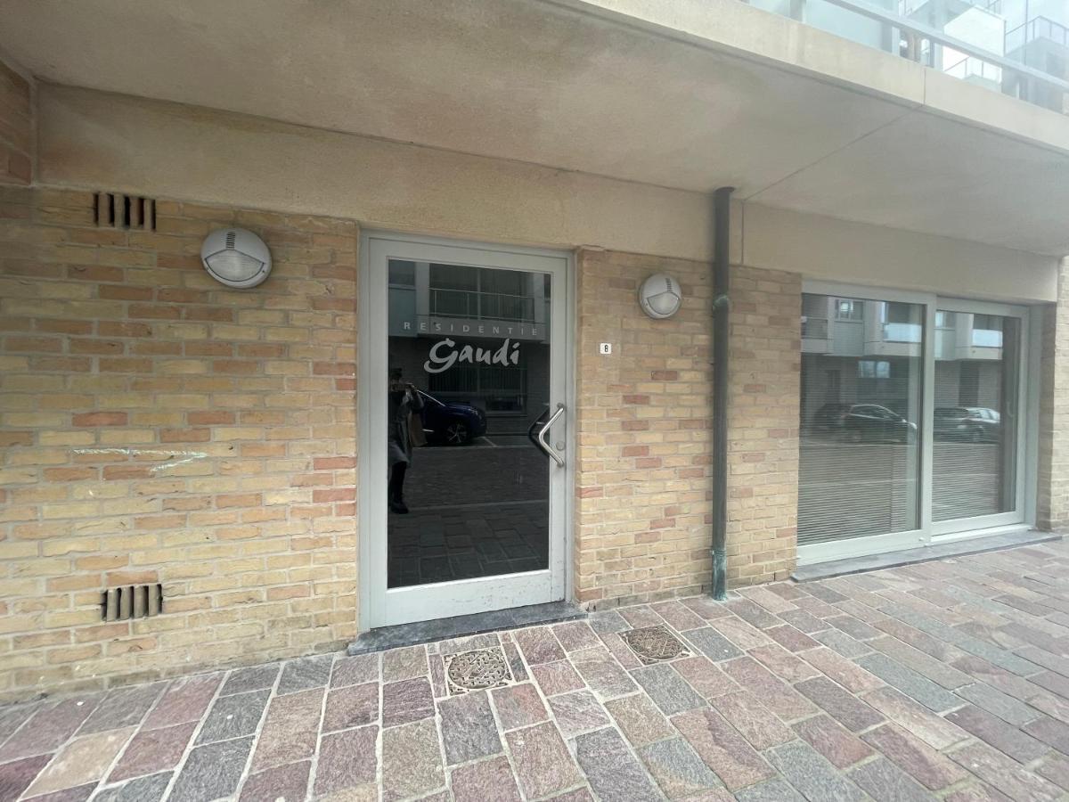 Penthousestudio Gaudi Met Zonneterras En Zicht Op Zee Lejlighed Nieuwpoort Eksteriør billede